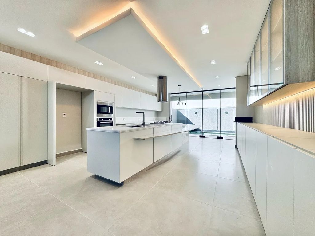 ? CASA DE ALTO PADRÃO À VENDA ? CONDOMÍNIO ROYAL FOREST | LONDRINA ? PR