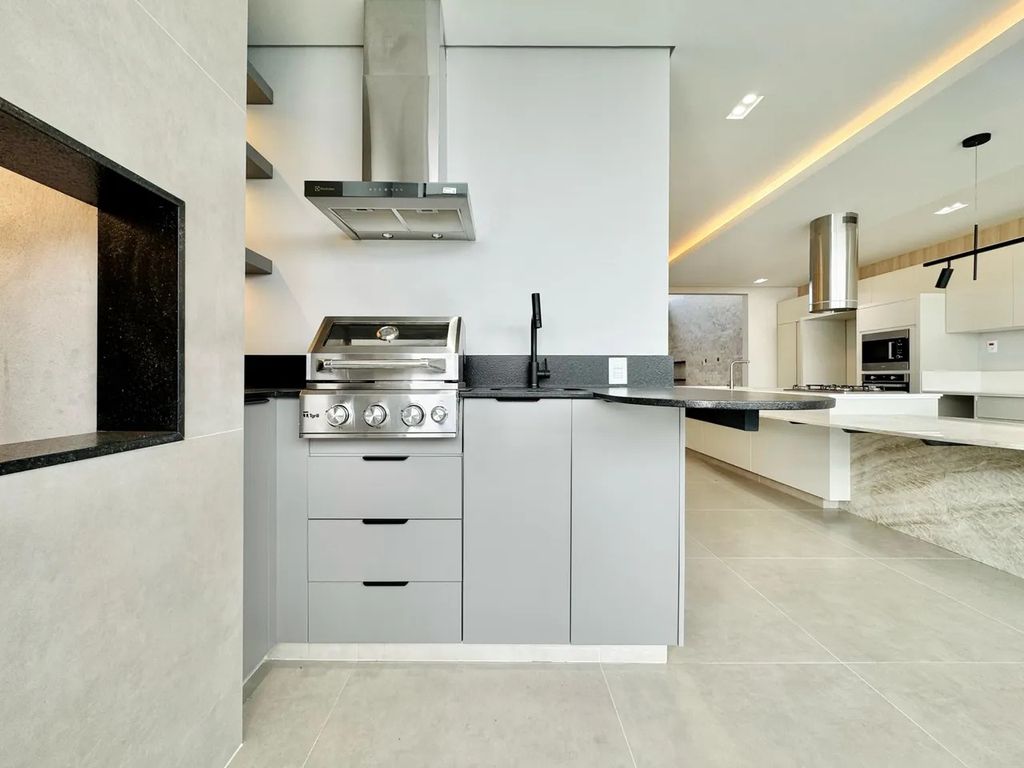 ? CASA DE ALTO PADRÃO À VENDA ? CONDOMÍNIO ROYAL FOREST | LONDRINA ? PR