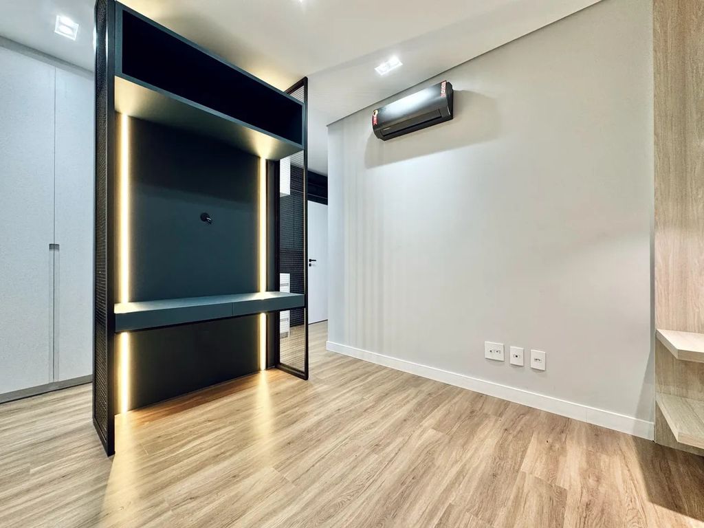 ? CASA DE ALTO PADRÃO À VENDA ? CONDOMÍNIO ROYAL FOREST | LONDRINA ? PR