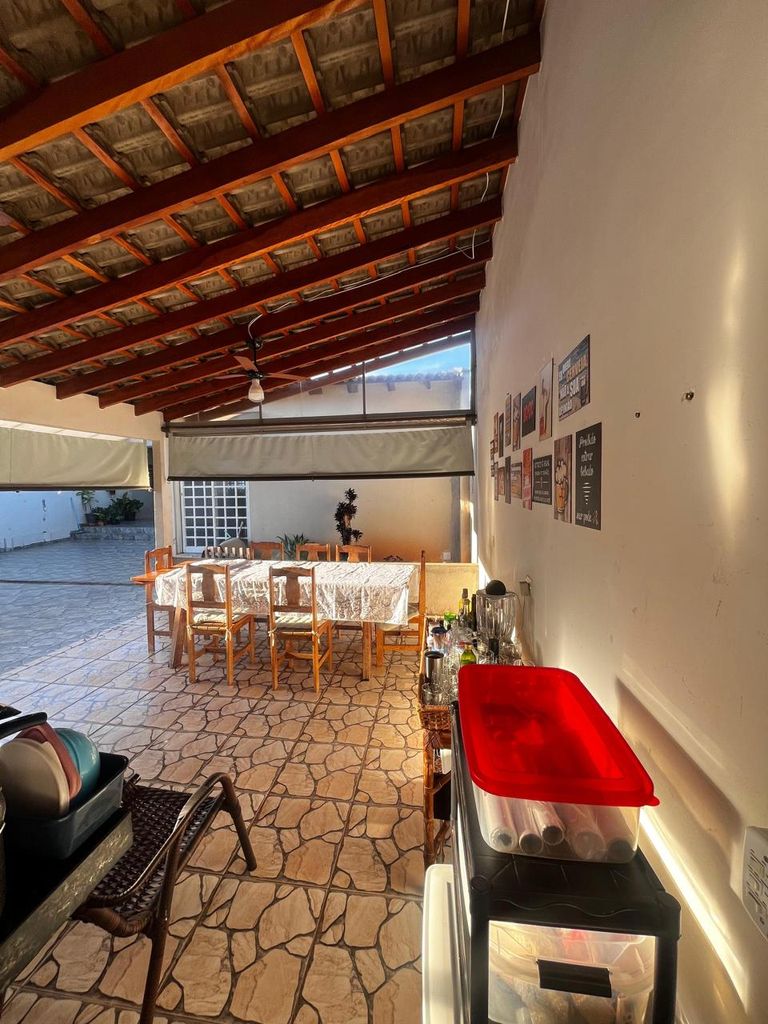 Oportunidade Imperdível! Duas Casas no Mesmo Terreno, Espaço Gourmet e Piscina