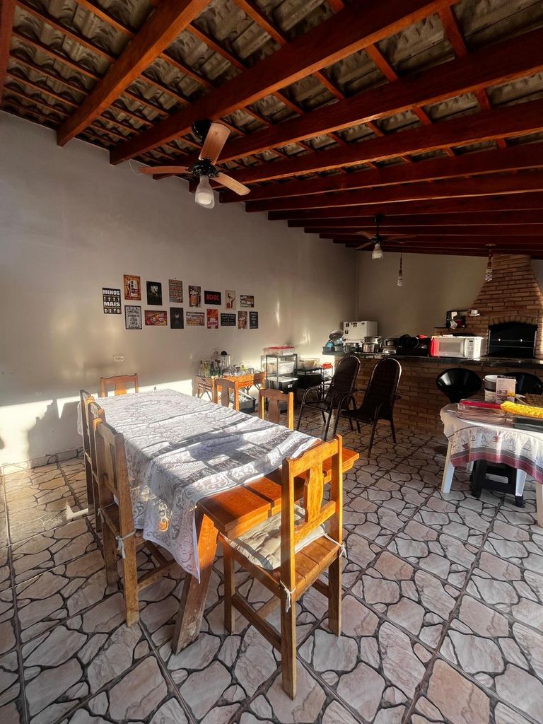 Oportunidade Imperdível! Duas Casas no Mesmo Terreno, Espaço Gourmet e Piscina