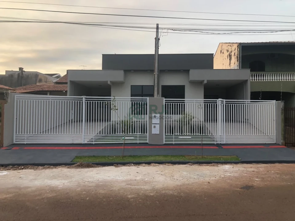 Imagens do imóveis CASA NOVA À VENDA NO JARDIM ALPES