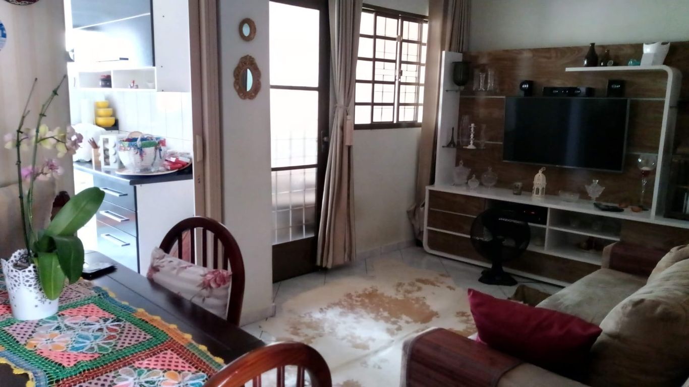 Casa à Venda no Residencial Veneza ? Zona Leste de Londrina/PR