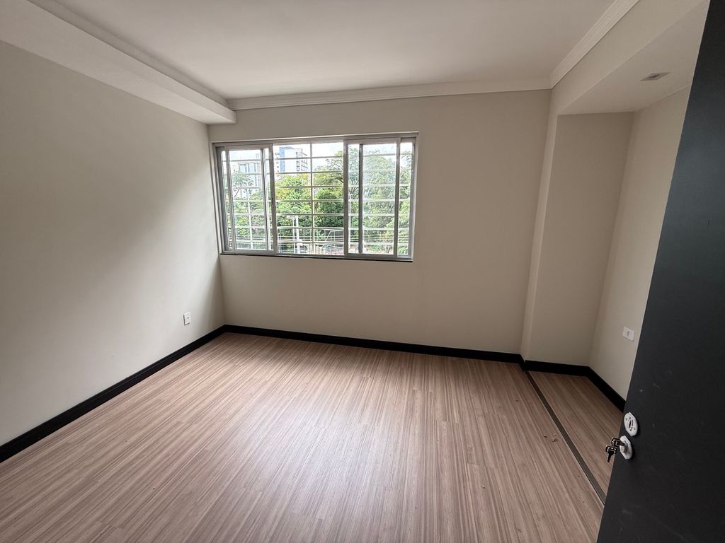 Apartamento à Venda no Centro de Londrina | Em frente ao Bosque