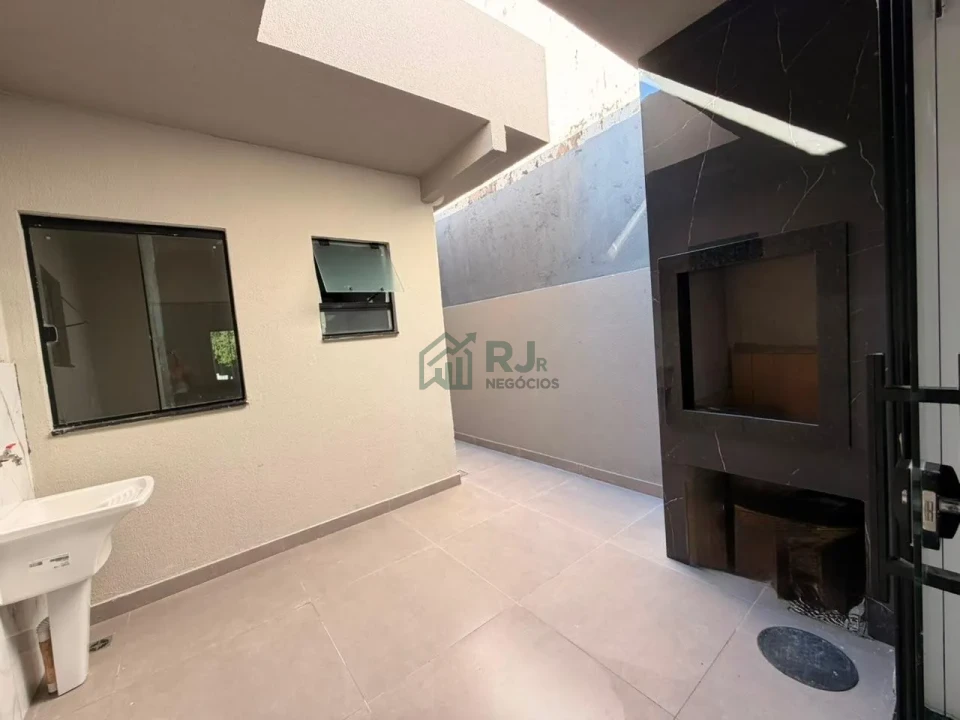Imagens do imóveis CASA NOVA À VENDA NO JARDIM ALPES
