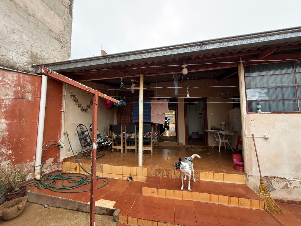 Casa à Venda em Localização Privilegiada ? Exclusividade RJR Negócios | Londrina