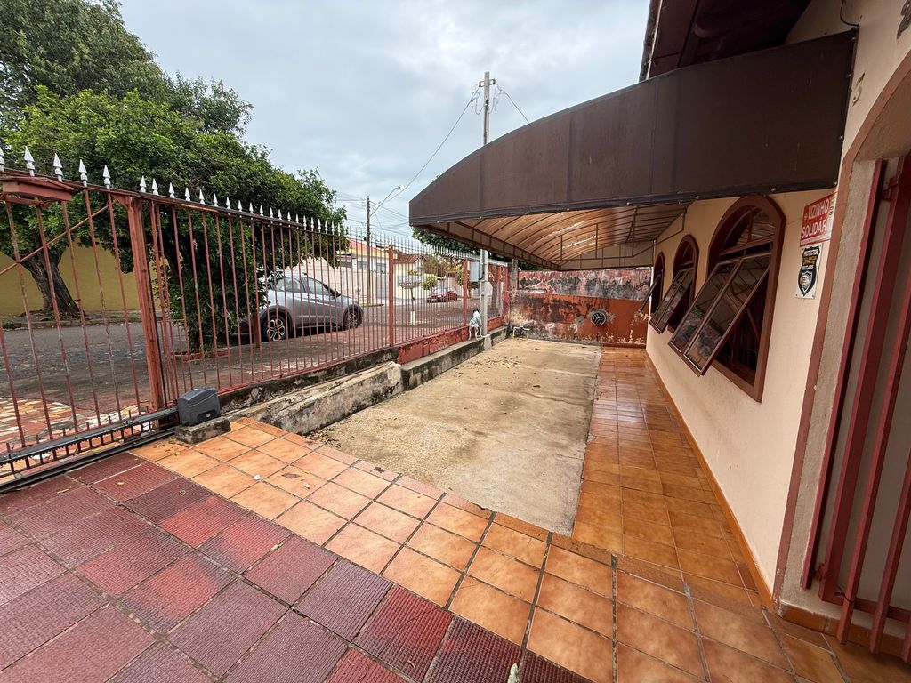 Casa à Venda em Localização Privilegiada ? Exclusividade RJR Negócios | Londrina