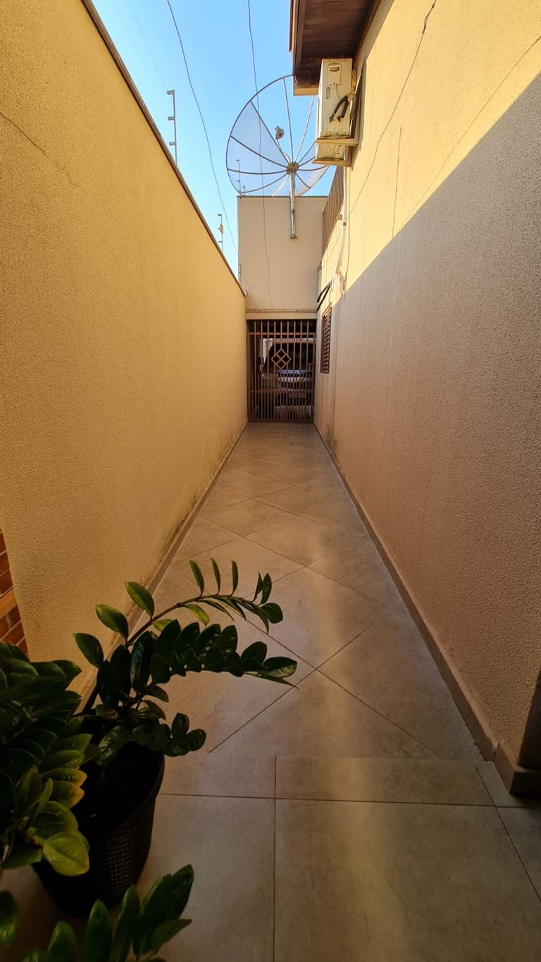 SOBRADO À VENDA ? ZONA NORTE DE LONDRINA | BAIRRO CINCO CONJUNTOS