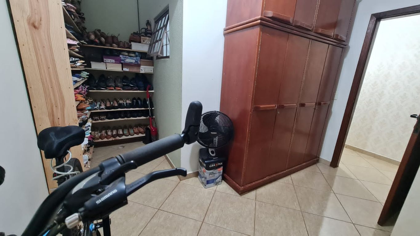 SOBRADO À VENDA ? ZONA NORTE DE LONDRINA | BAIRRO CINCO CONJUNTOS