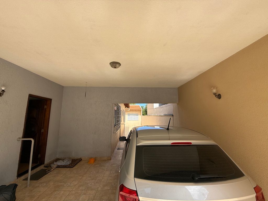 Casa à Venda na Região Central de Londrina | Próxima ao Zerão