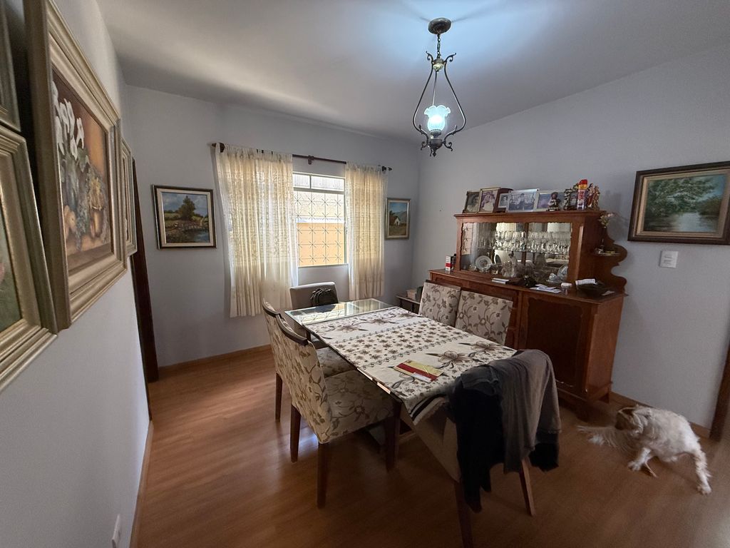 Casa à Venda na Região Central de Londrina | Próxima ao Zerão