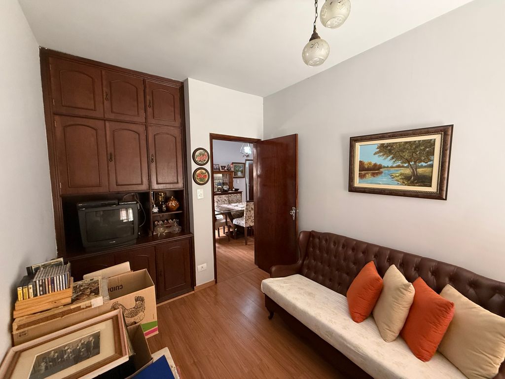 Casa à Venda na Região Central de Londrina | Próxima ao Zerão