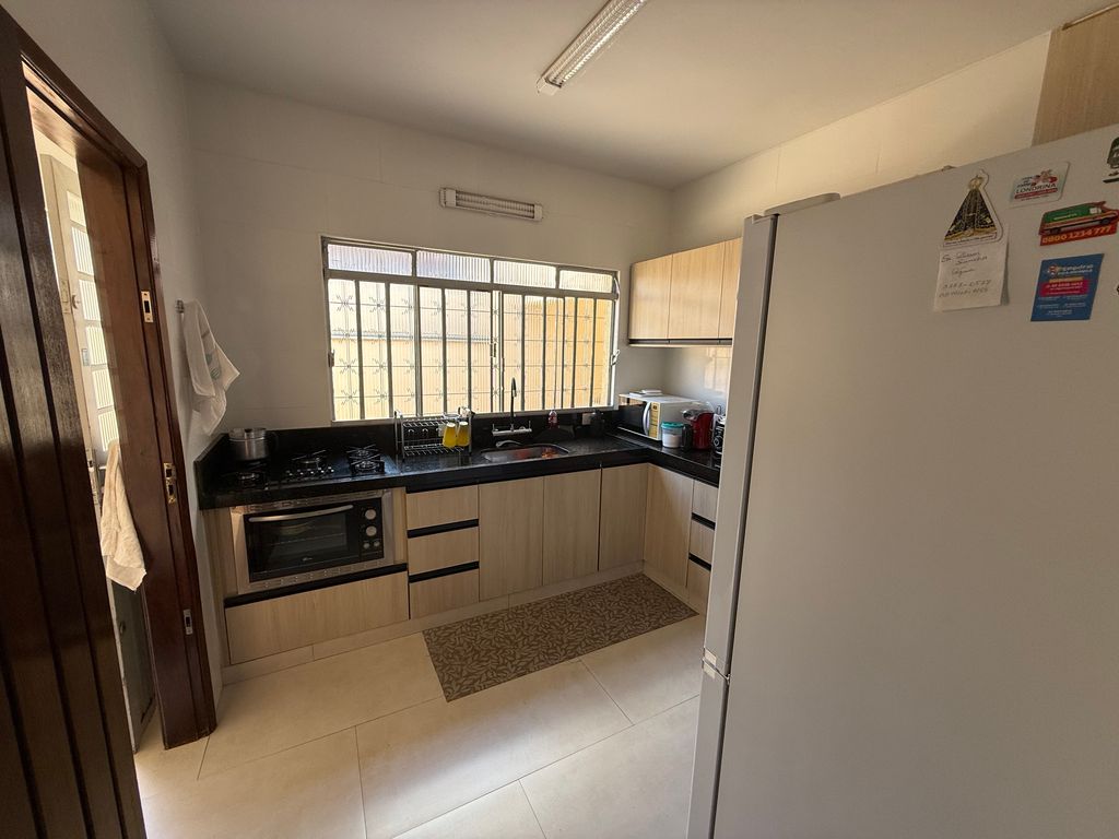 Casa à Venda na Região Central de Londrina | Próxima ao Zerão