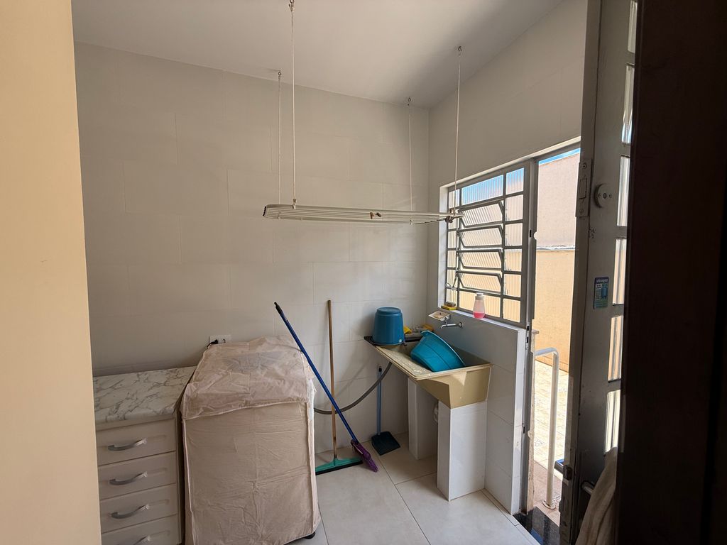 Casa à Venda na Região Central de Londrina | Próxima ao Zerão