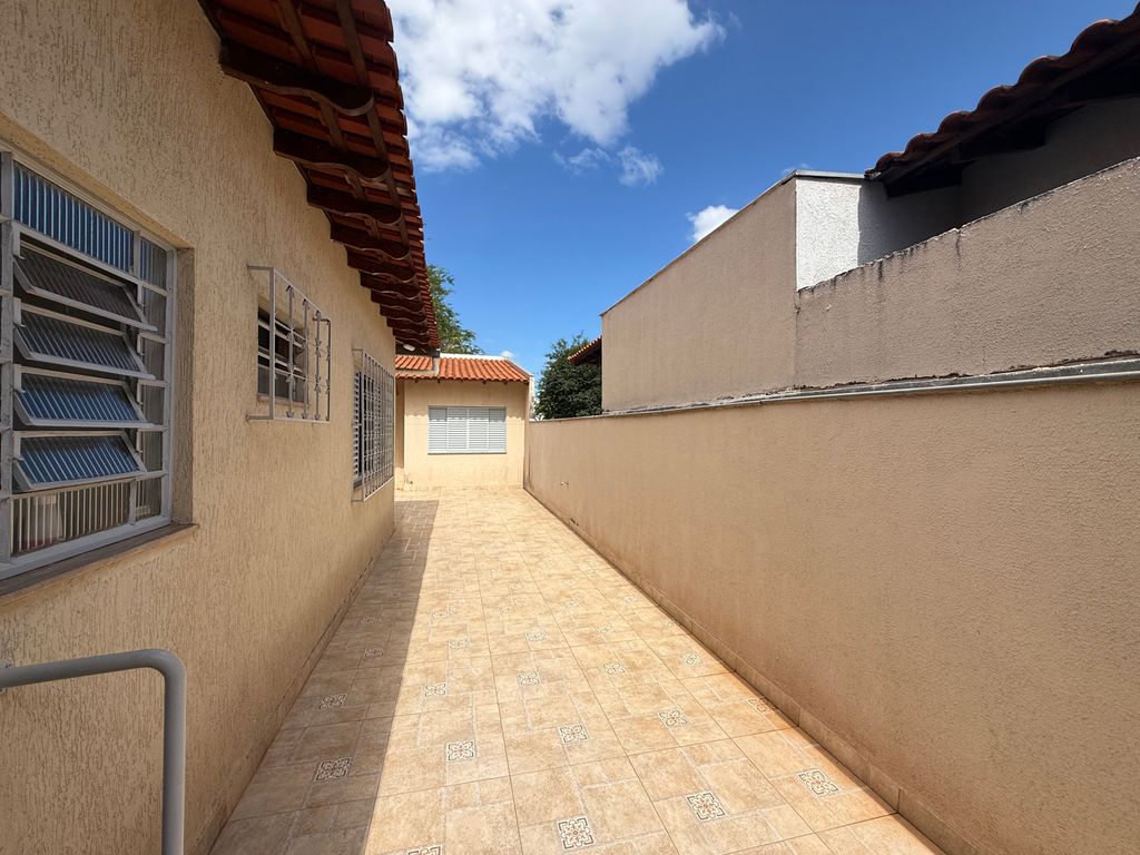 Casa à Venda na Região Central de Londrina | Próxima ao Zerão