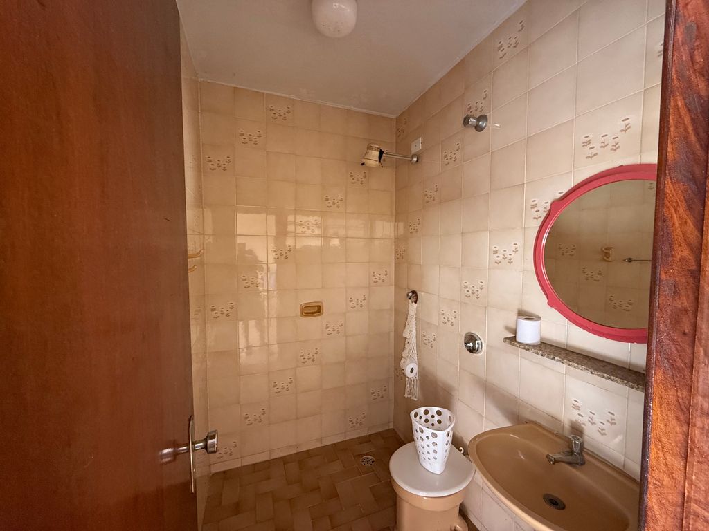 Casa à Venda na Região Central de Londrina | Próxima ao Zerão