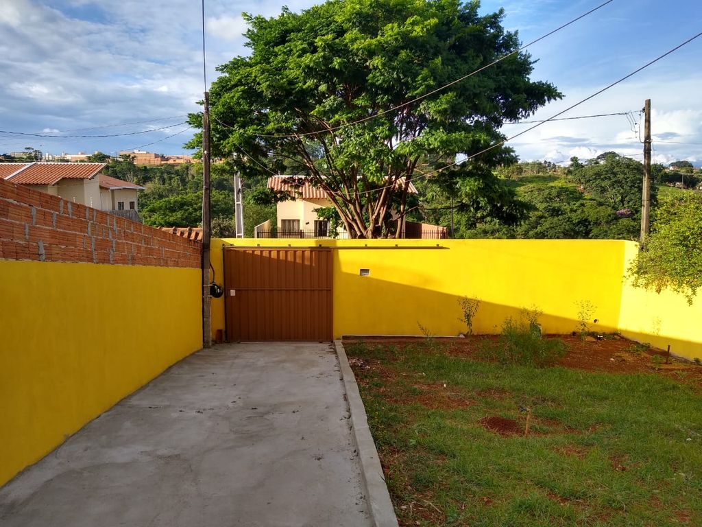 Localização privilegiada, próxima a comércios, escolas e serviços da região.