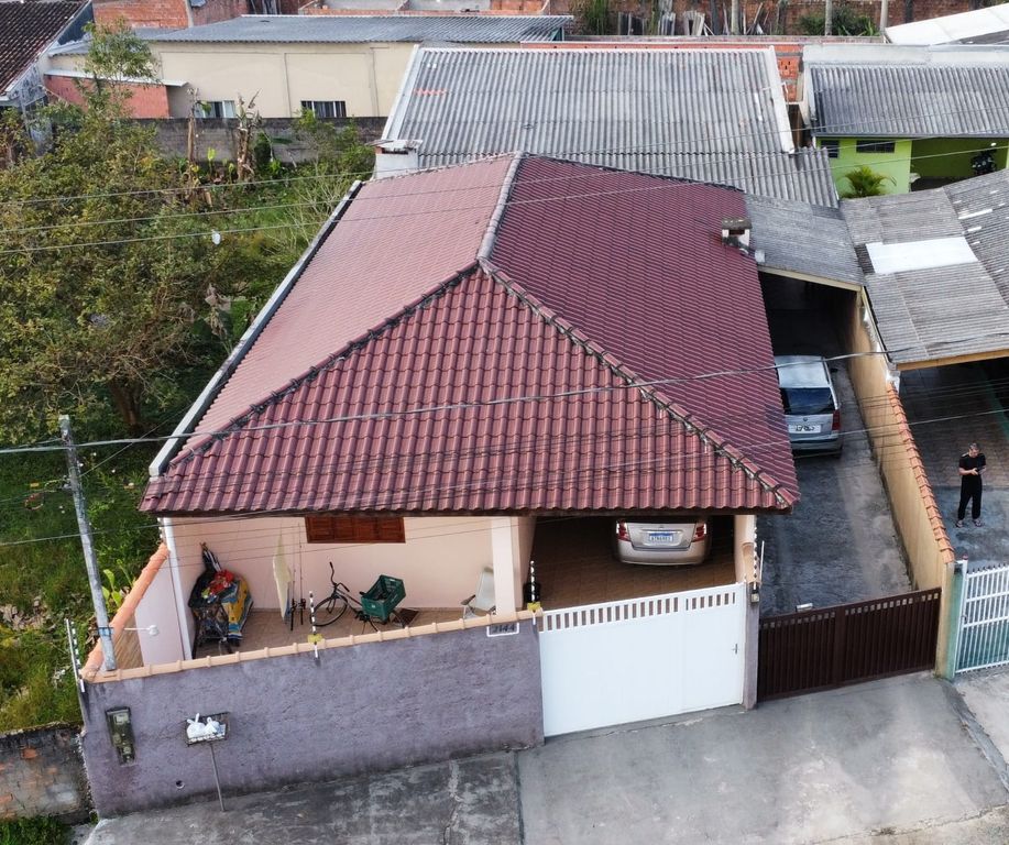 Venda - Duas Casas Na Praia de Guaratuba Litoral Paranaense, ótimo para renda.