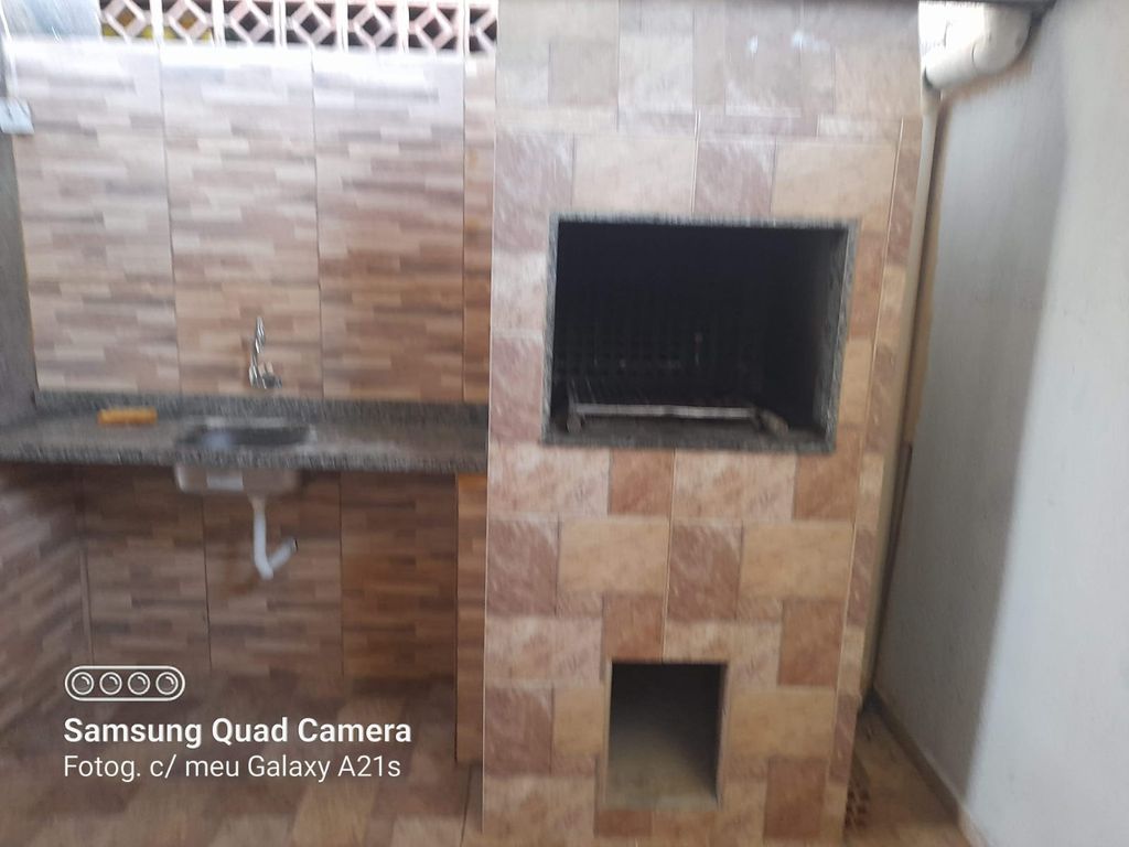 Venda - Duas Casas Na Praia de Guaratuba Litoral Paranaense, ótimo para renda.