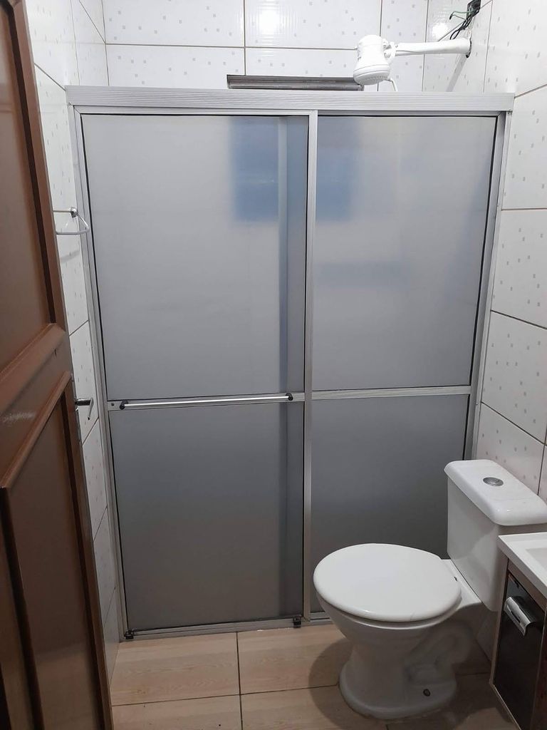 Venda - Duas Casas Na Praia de Guaratuba Litoral Paranaense, ótimo para renda.