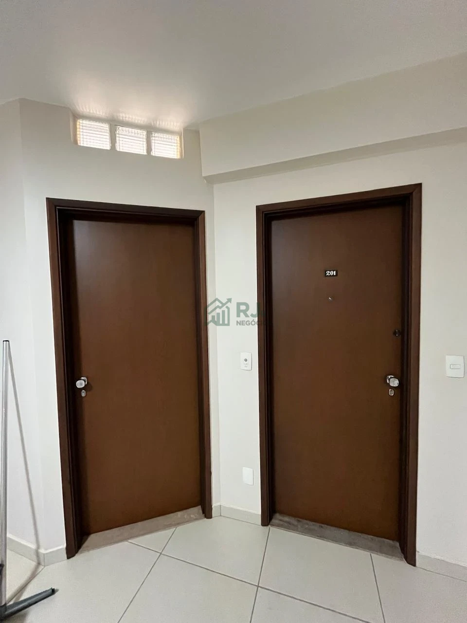 Apartamento Amplo com 3 Quartos e Suíte à Venda no Centro de Londrina