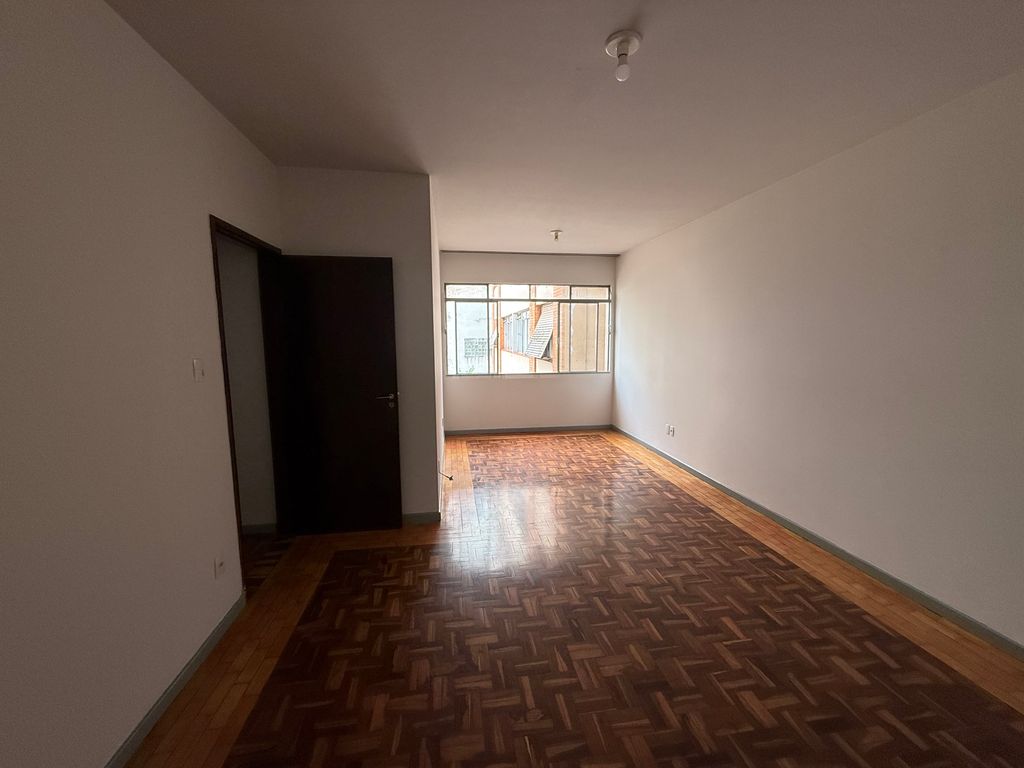 Apartamento à Venda no Centro de Londrina | Edifício João Américo de Godoy