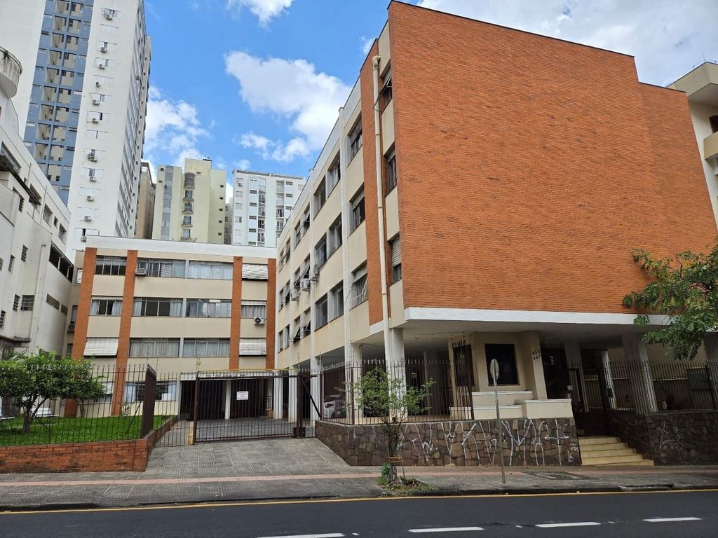 Apartamento à Venda no Centro de Londrina | Edifício João Américo de Godoy