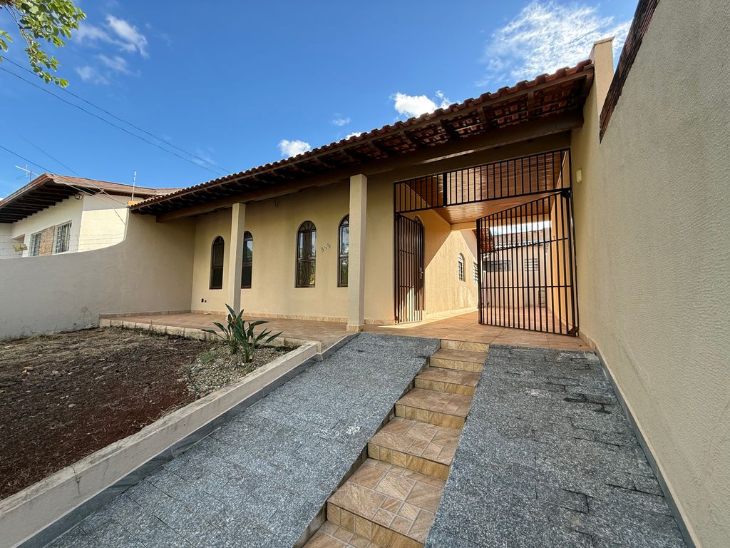 CASA À VENDA ? SHANGRILÁ B ? LONDRINA/PR