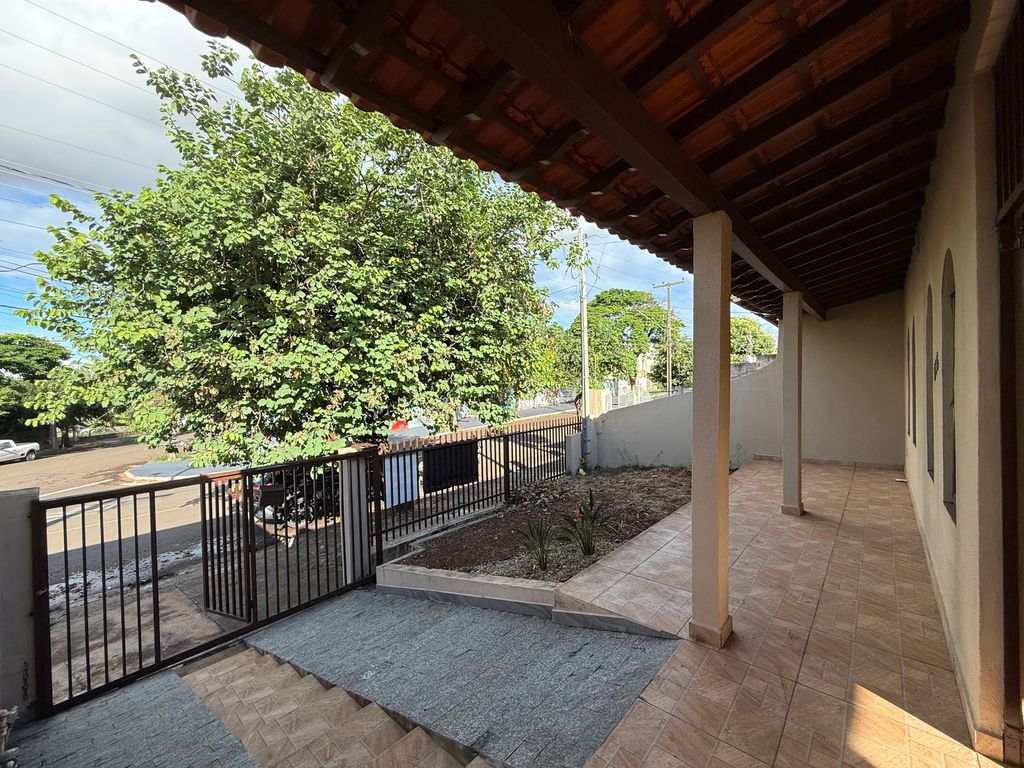 CASA À VENDA ? SHANGRILÁ B ? LONDRINA/PR