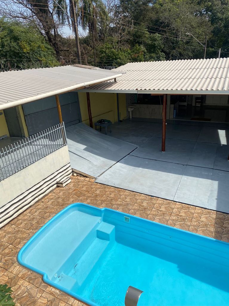 ? Casa de Esquina com Piscina à Venda ? Região Tranquila | Londrina/PR