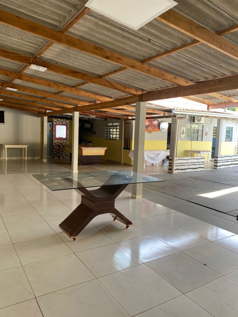 ? Casa de Esquina com Piscina à Venda ? Região Tranquila | Londrina/PR