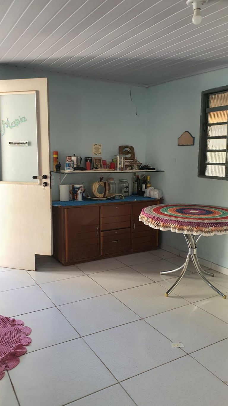 ? Casa de Esquina com Piscina à Venda ? Região Tranquila | Londrina/PR