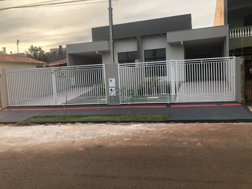 Imagens do imóveis CASA NOVA À VENDA NO JARDIM ALPES