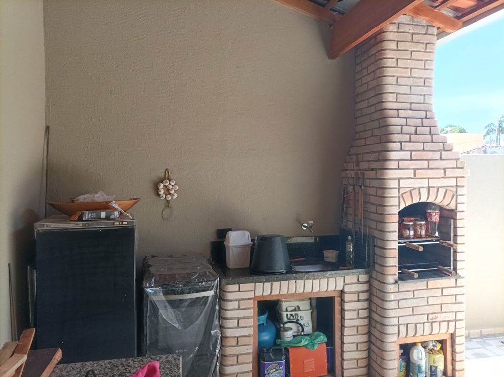 Casa à venda ? Zona Leste de Londrina