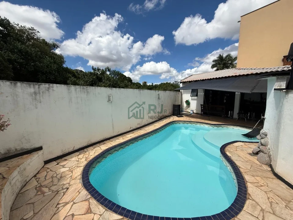 Imagens do imóveis Casa Em Condomínio À Venda Parque Residencial Alcântara Londrina