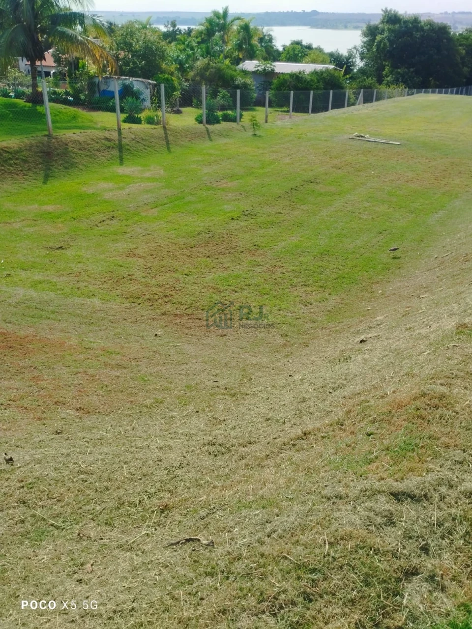 Imagens do imóveis Chácara Molhada de 4.000 m² no Condomínio Riviera do Nascente – Alvorada do Sul