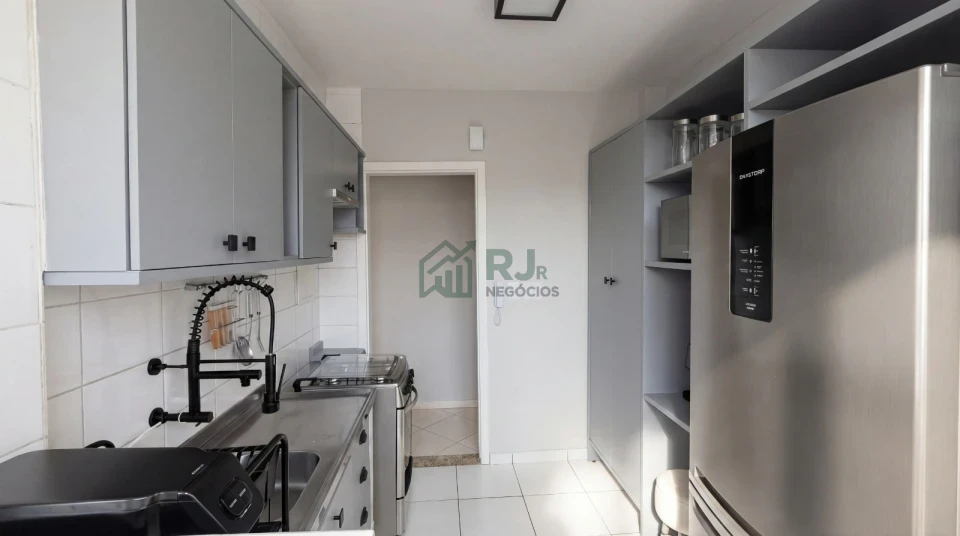 Imagens do imóveis Apartamento Semi Mobiliado com 2 Quartos no Centro de Londrina
