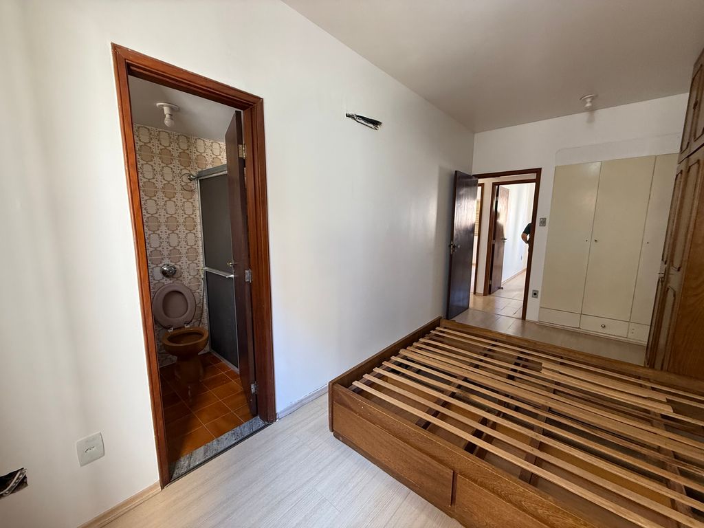 Apartamento no Centro de Londrina ? 3 Quartos (1 Suíte) | Sacada | 1 Vaga