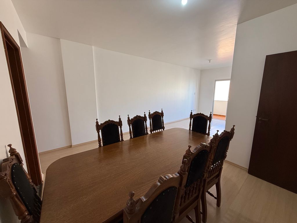Apartamento no Centro de Londrina ? 3 Quartos (1 Suíte) | Sacada | 1 Vaga