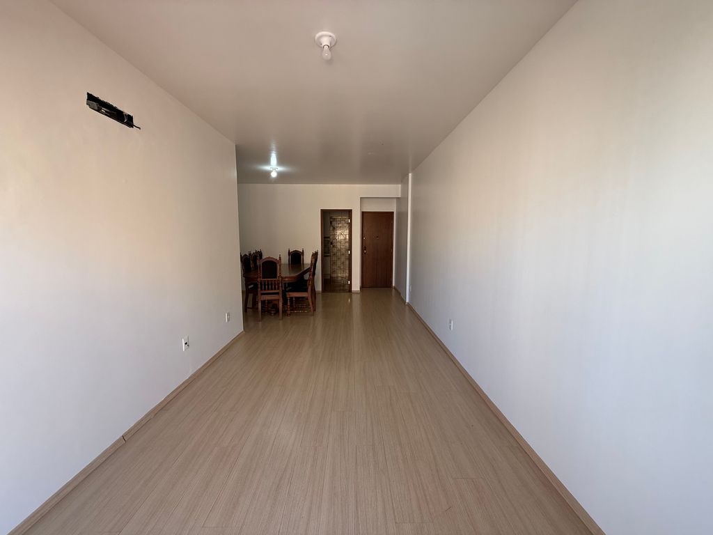 Apartamento no Centro de Londrina ? 3 Quartos (1 Suíte) | Sacada | 1 Vaga