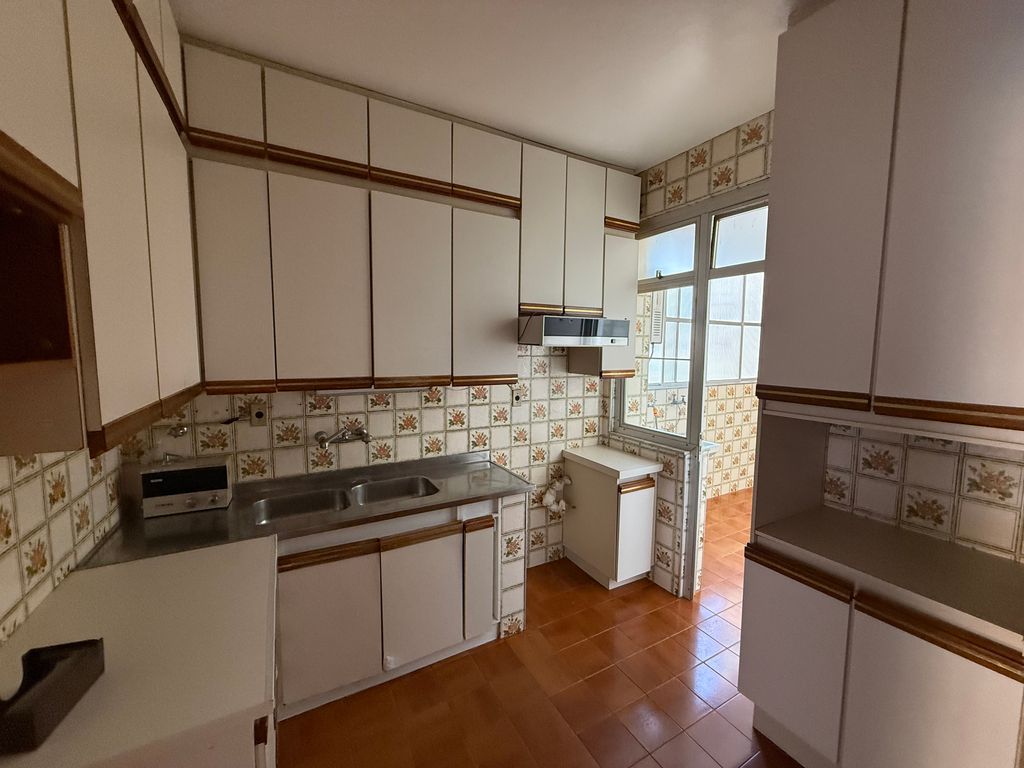 Imagens do imóveis Apartamento no Centro de Londrina ? 3 Quartos (1 Suíte) | Sacada | 1 Vaga