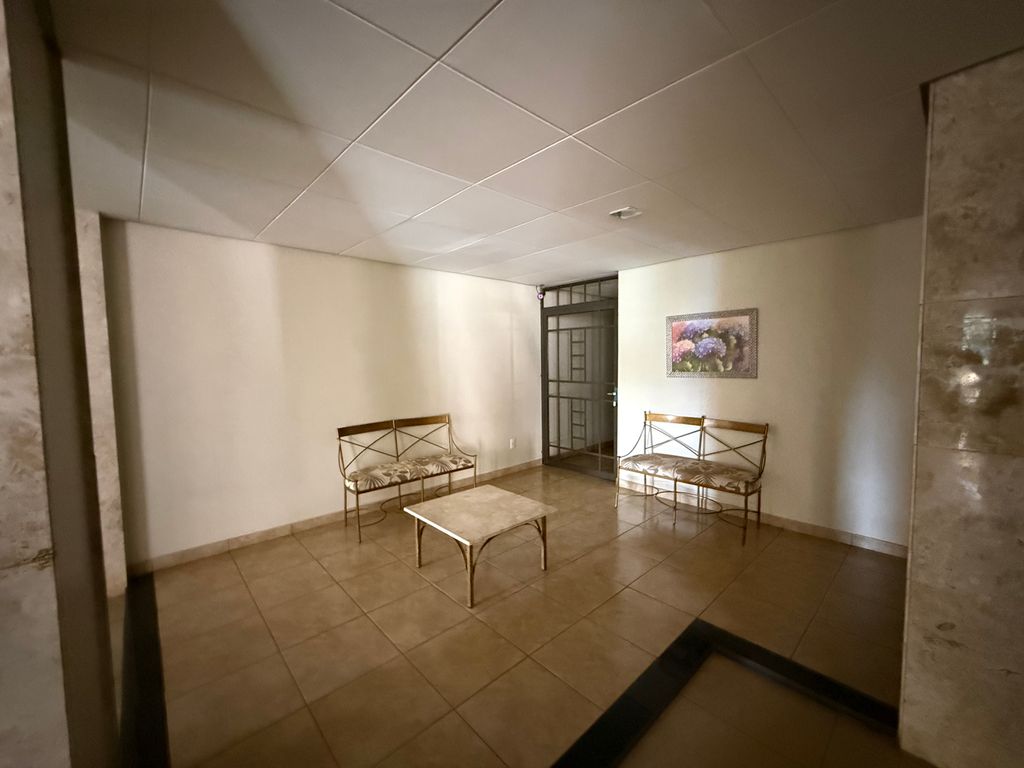 Apartamento no Centro de Londrina ? 3 Quartos (1 Suíte) | Sacada | 1 Vaga