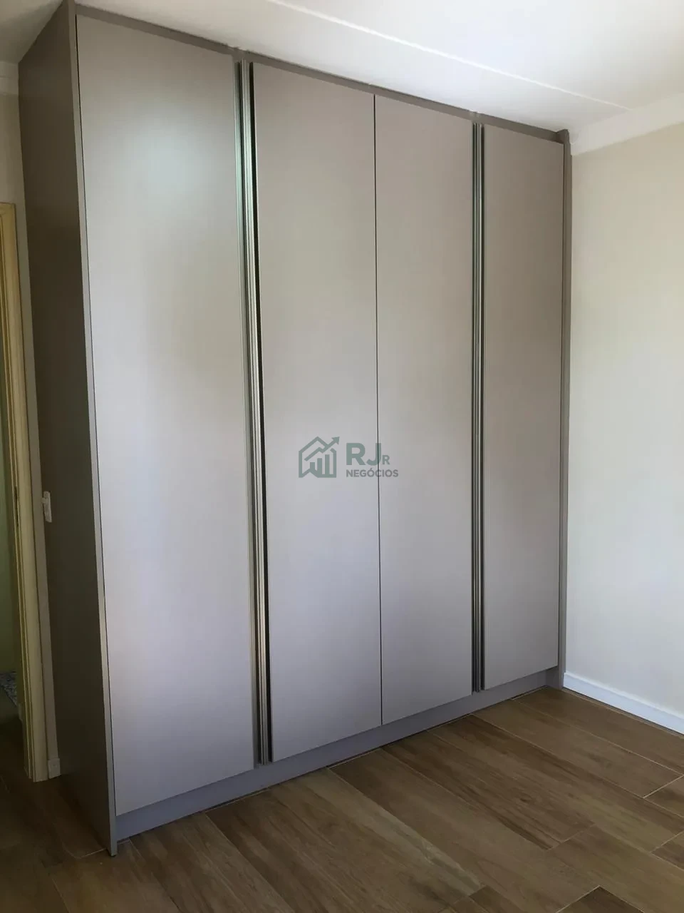 Imagens do imóveis Apartamento À Venda Condomínio Ilha Das Flores Londrina - Larsen