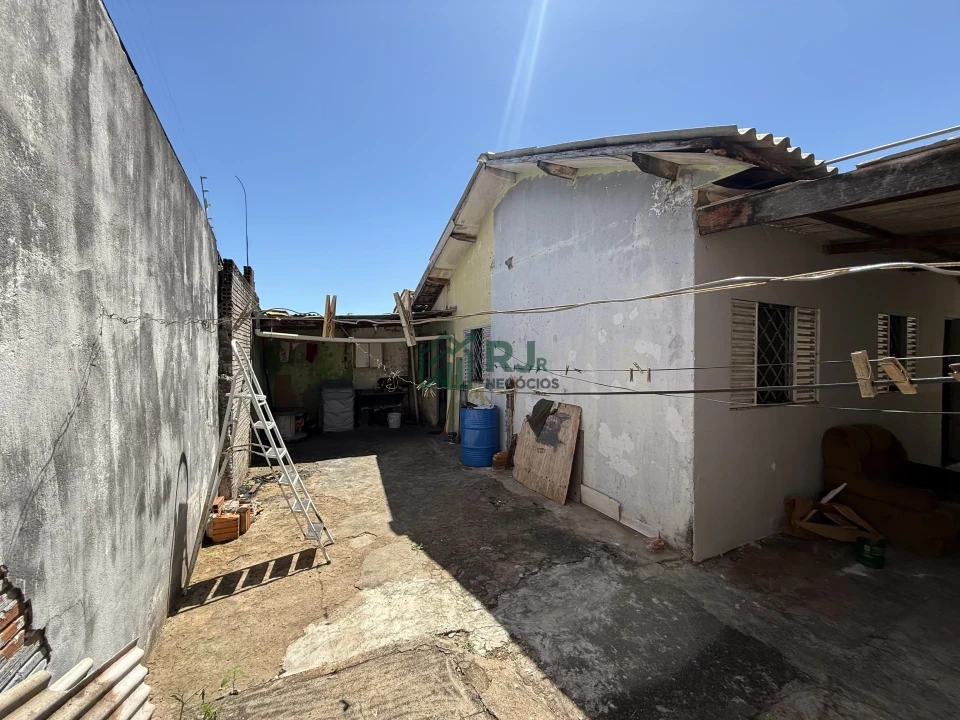Imagens do imóveis Terreno Comercial/Residencial à venda na Zona Leste