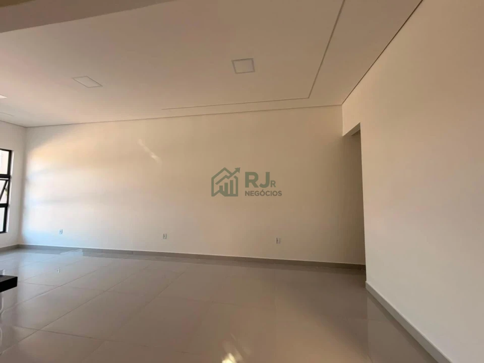 Imagens do imóveis CASA NOVA À VENDA NO JARDIM ALPES