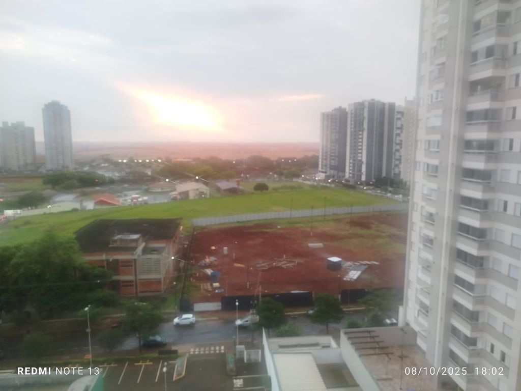 Locação Apartamento ? Edifício Due Torri