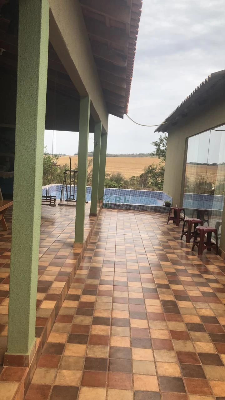 Chácara à Venda - Água dos Periquitos, Londrina/PR