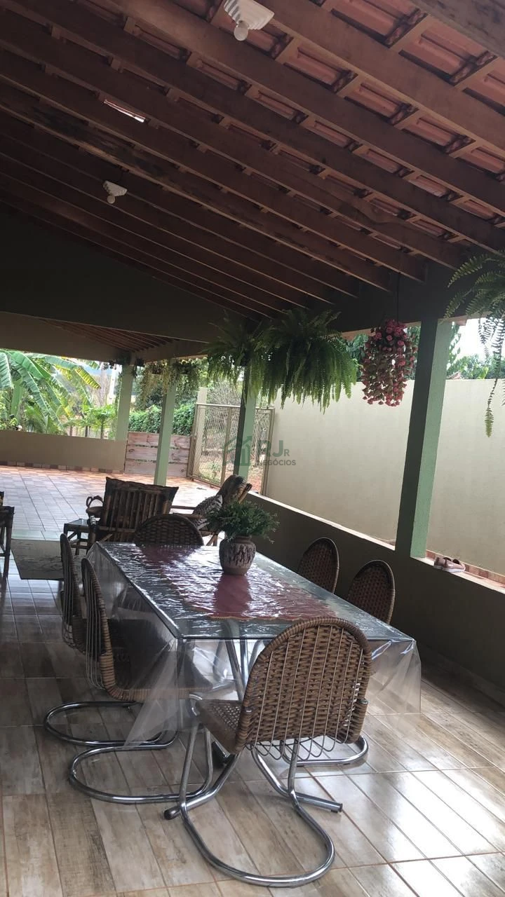 Chácara à Venda - Água dos Periquitos, Londrina/PR