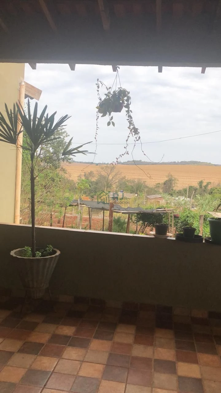 Chácara à Venda - Água dos Periquitos, Londrina/PR