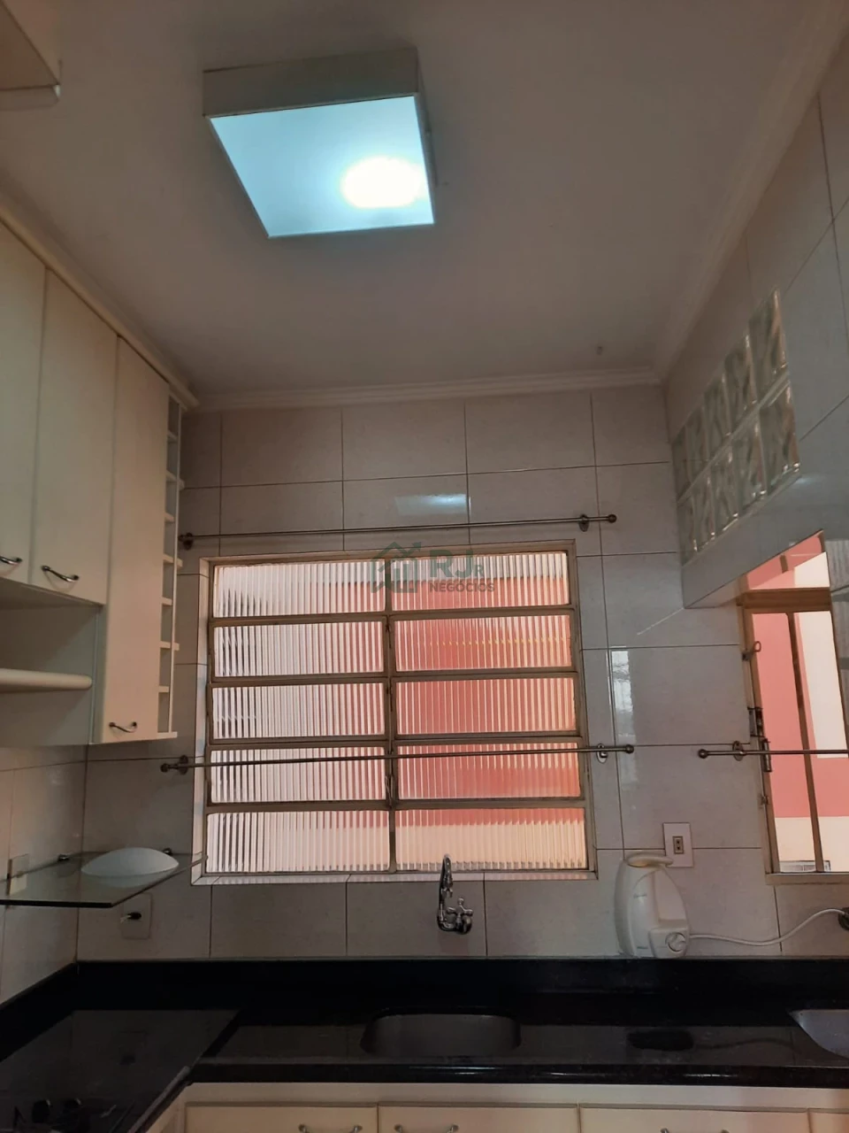 Imagens do imóveis Apartamento à venda no Condomínio Residencial Tietê com 2 quartos na Região Central de Londrina